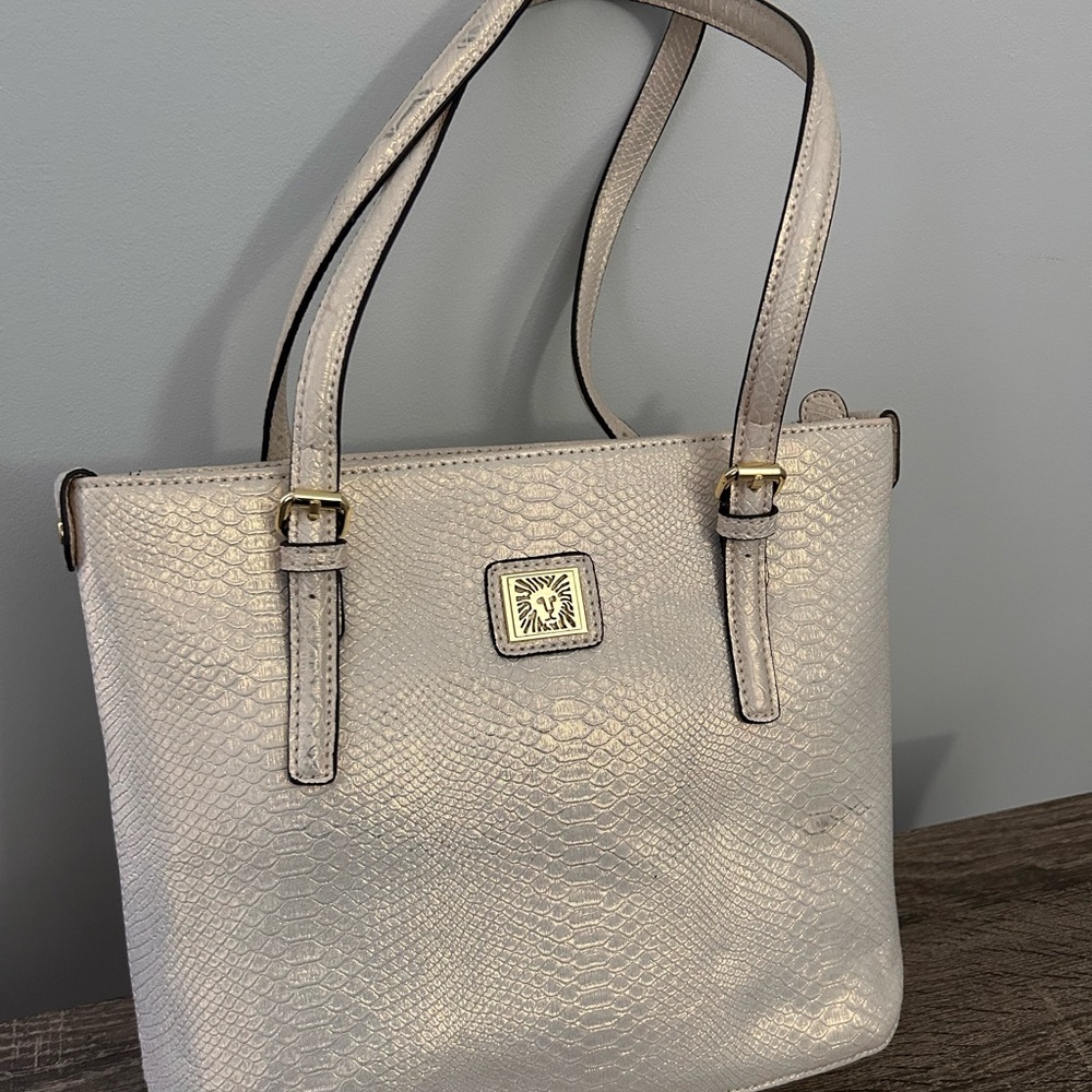 Ann Klein, gold and silver bag/ sample bag new